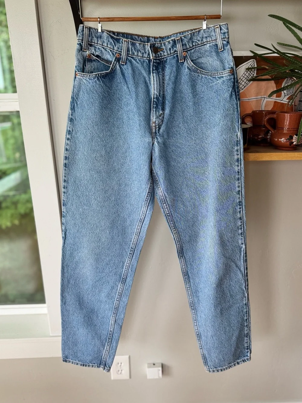 Vintage 90s Levi’s 550 Orange Tab Denim Relaxed Fit Tapered Leg Jeans 33 x 34